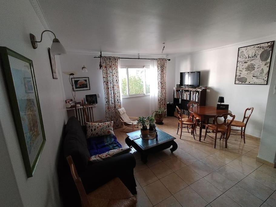 Appartement Agreable Pres De La Mer ! Toulon Exterior photo